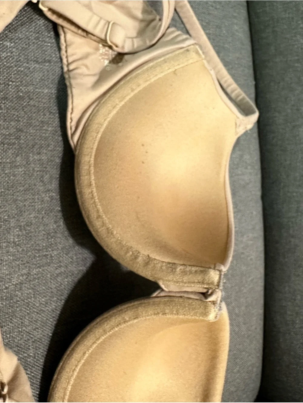 SKIMS Beige Padded T-Shirt Bra - Size 34B or 36A - Picture 3 of 7